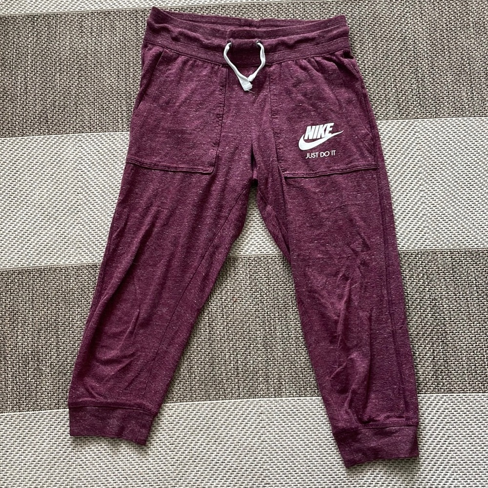 Nike cropped Sweatpants